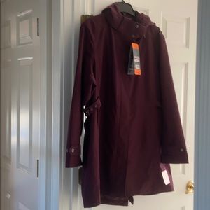 Kirkland xxl raincoat maroon